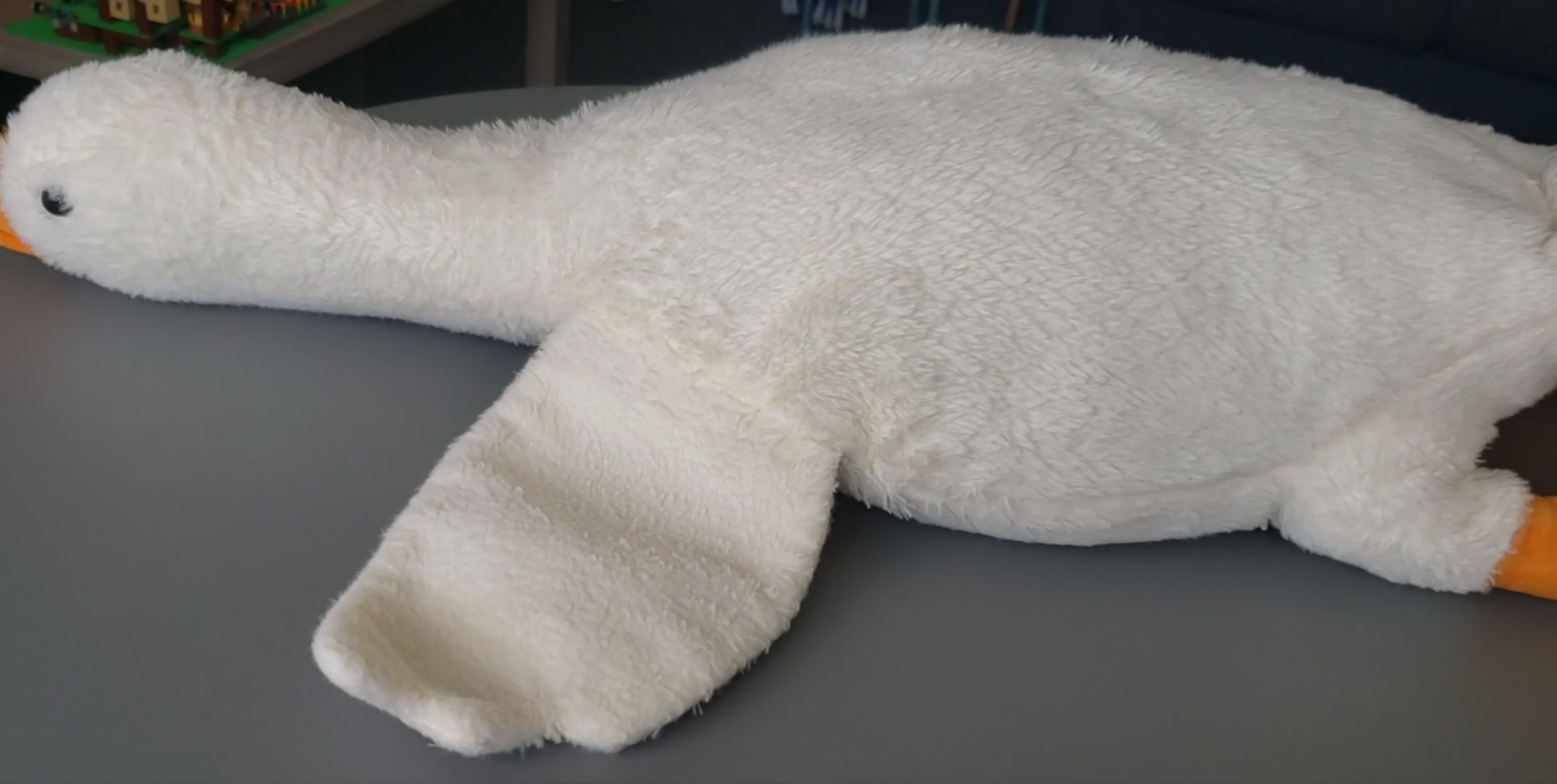 A goose plush with ambient occlusion on its underside.